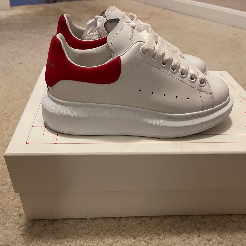 Alexander mcqueen white and red oversized sneakers